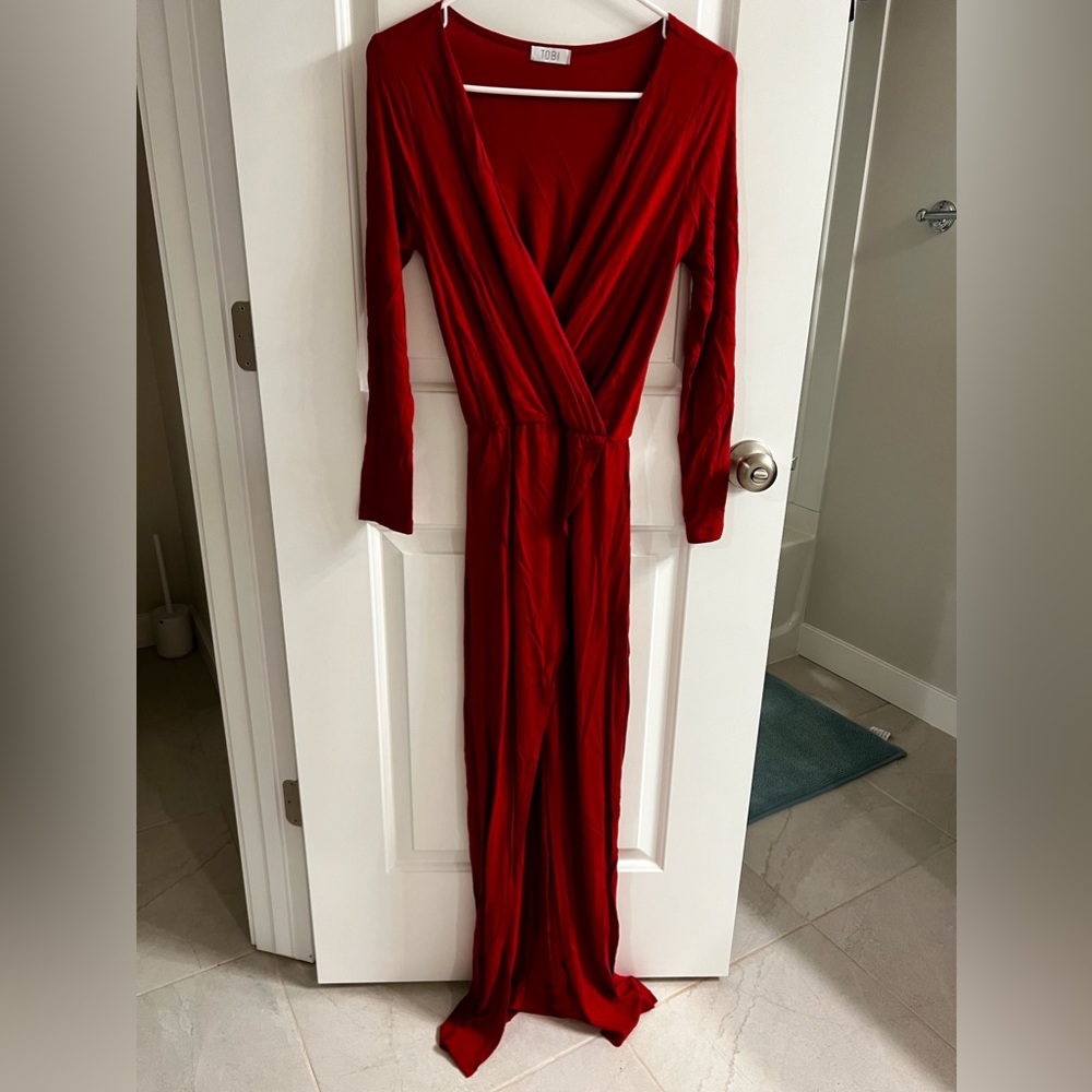 Tobi maxi, slit dress. Size XS.